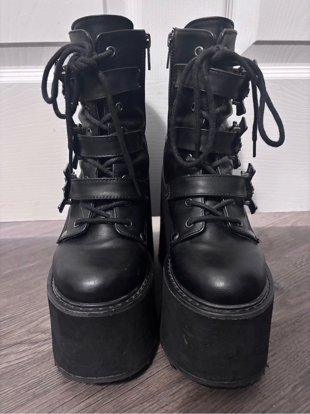 Demonia Swing-103 Bat Buckle Platform Boots - Picture 2 of 7